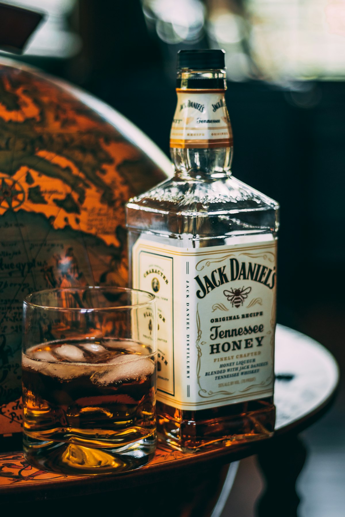 Best Whiskey & Bourbon Bars in Las Vegas: Complete Guide 2025 - Smart Vegas Deals